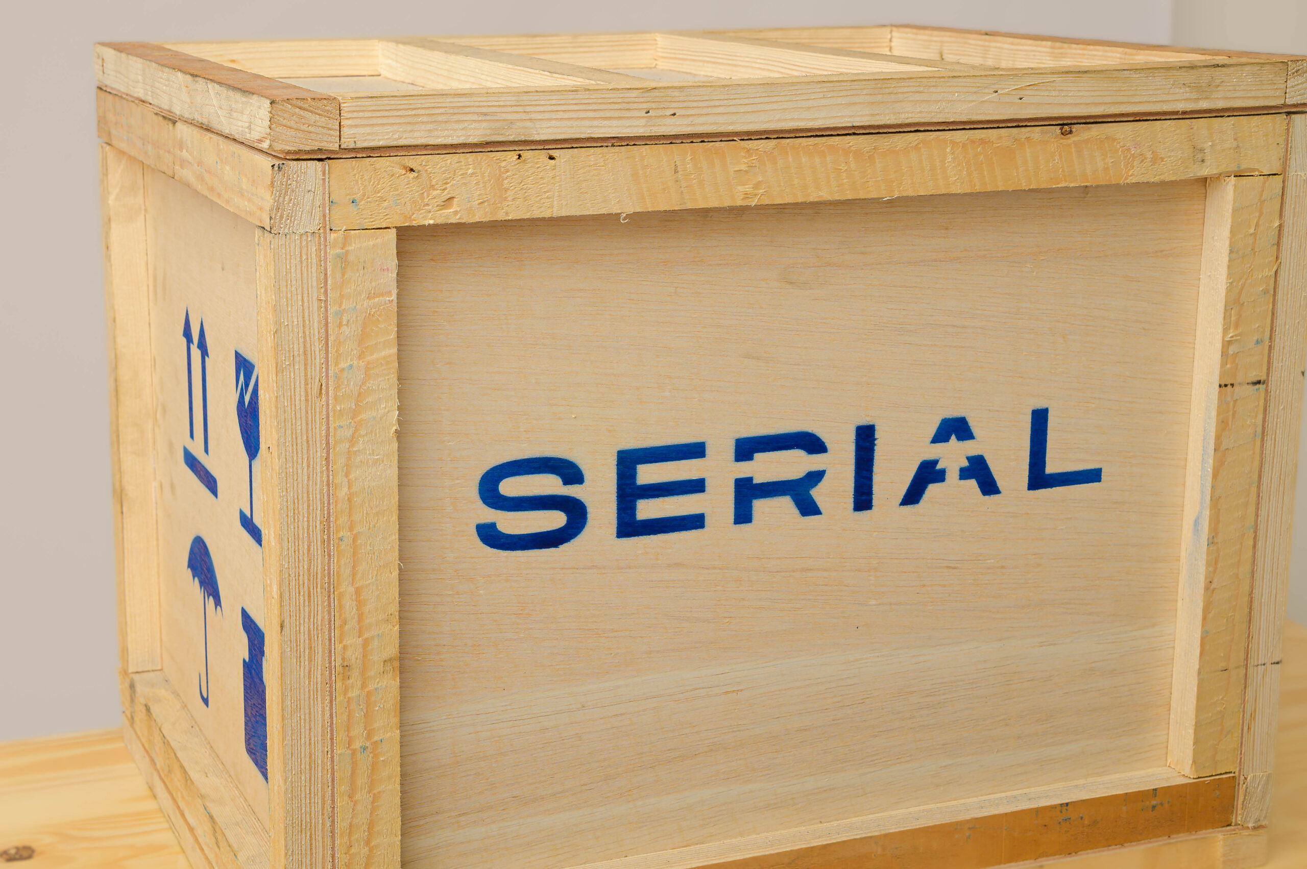 Serial (2)